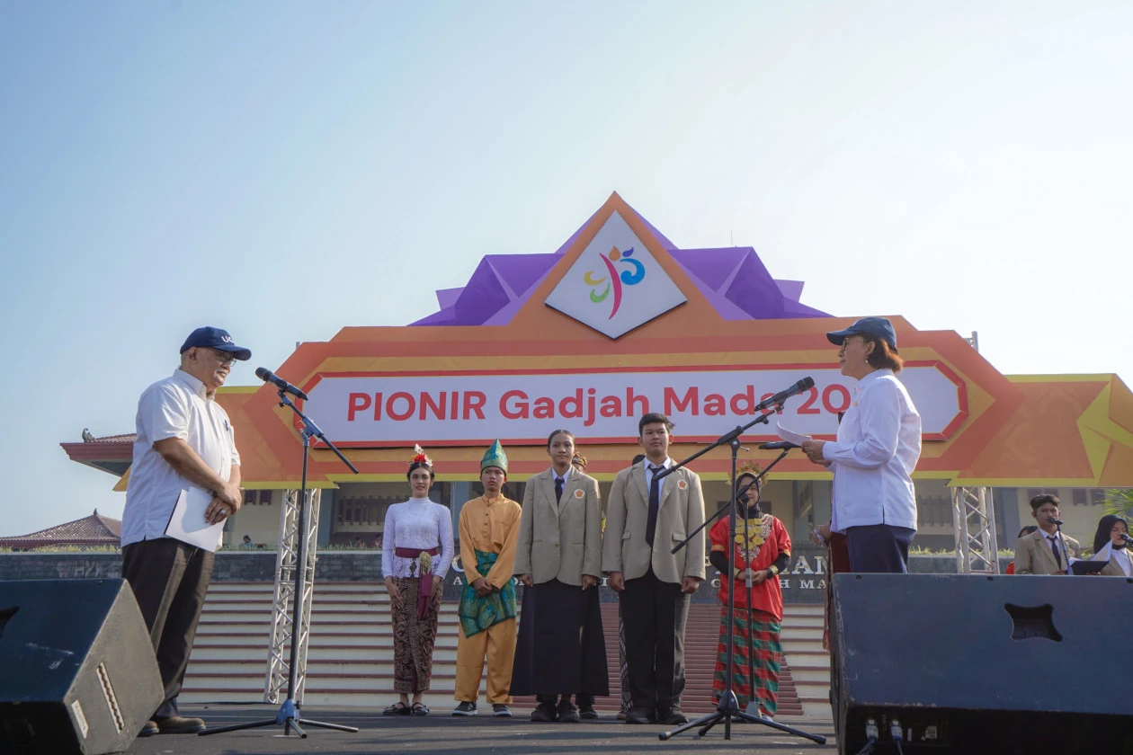 Mahasiswa baru UGM mengikuti rangkaian PIONIR Gadjah Mada 2026