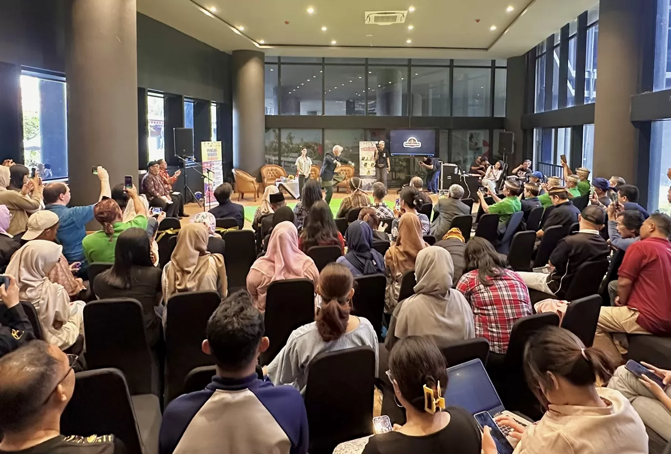 Sarasehan Pencak Silat Tradisional di GIK UGM